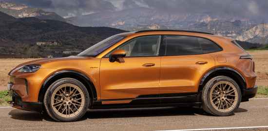Porsche Cayenne 2026, il SUV sportivo di Zuffenhausen diventa elettrico